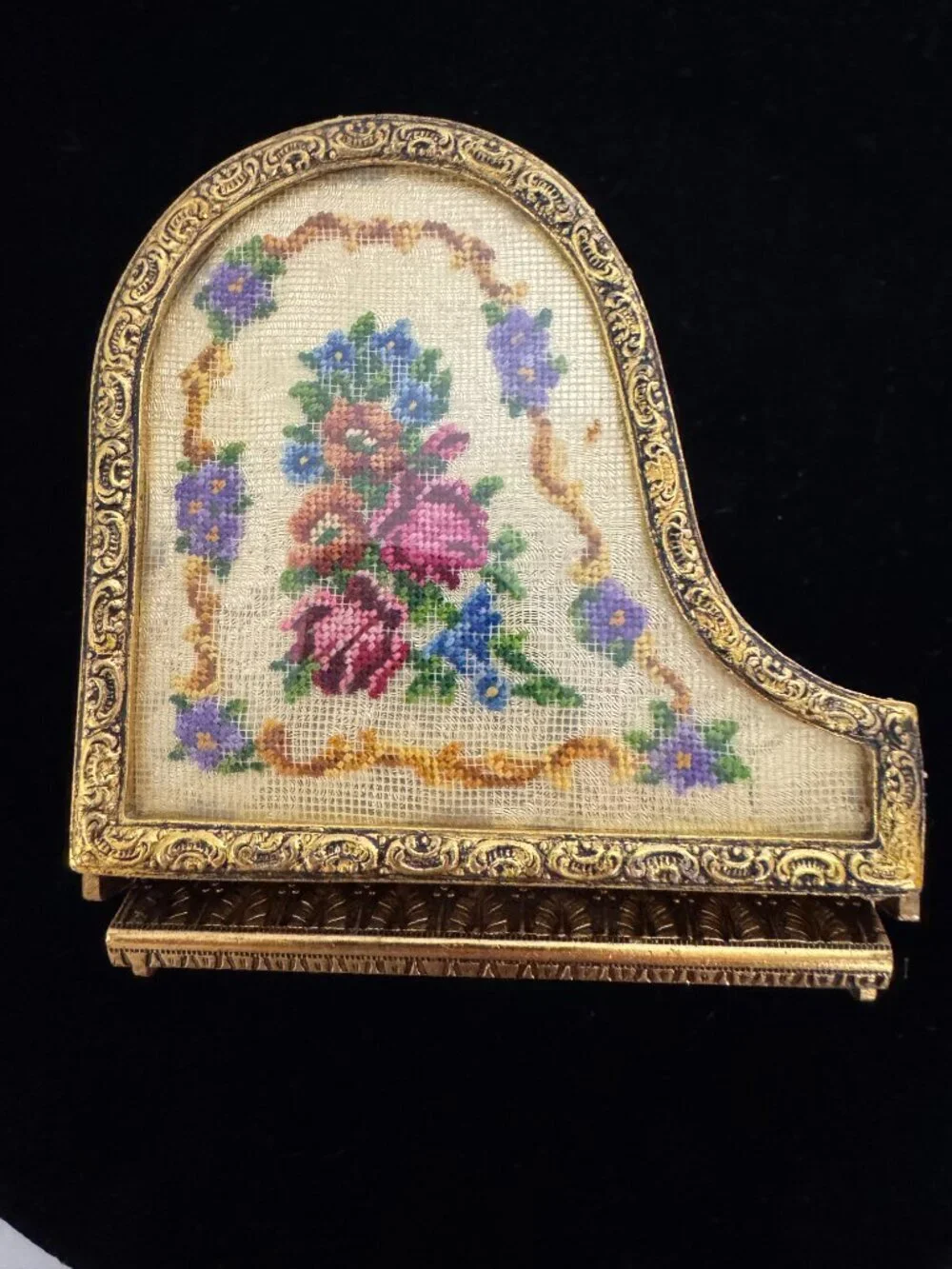 VTG Reuge Austria Ornate Gilded Brass Piano Needle Point Petite Top
